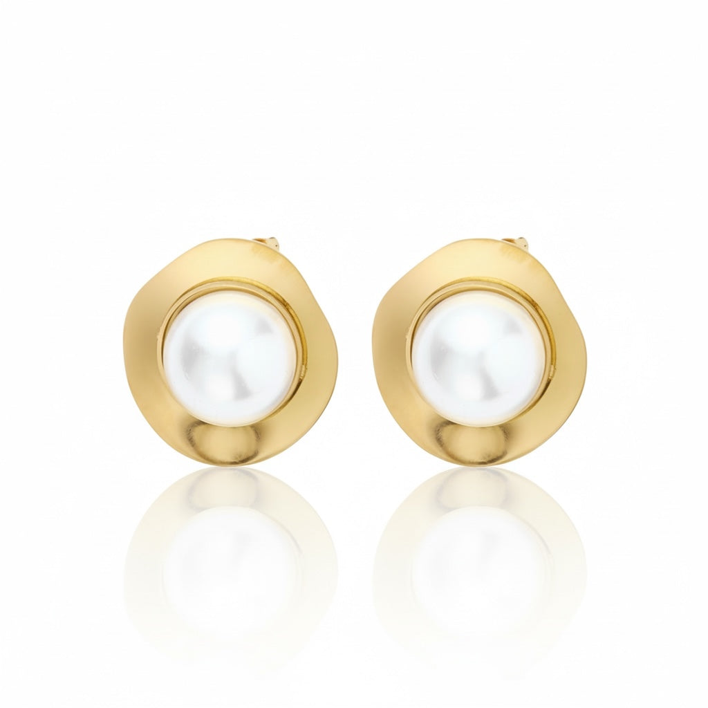 The Luna Pearl Studs