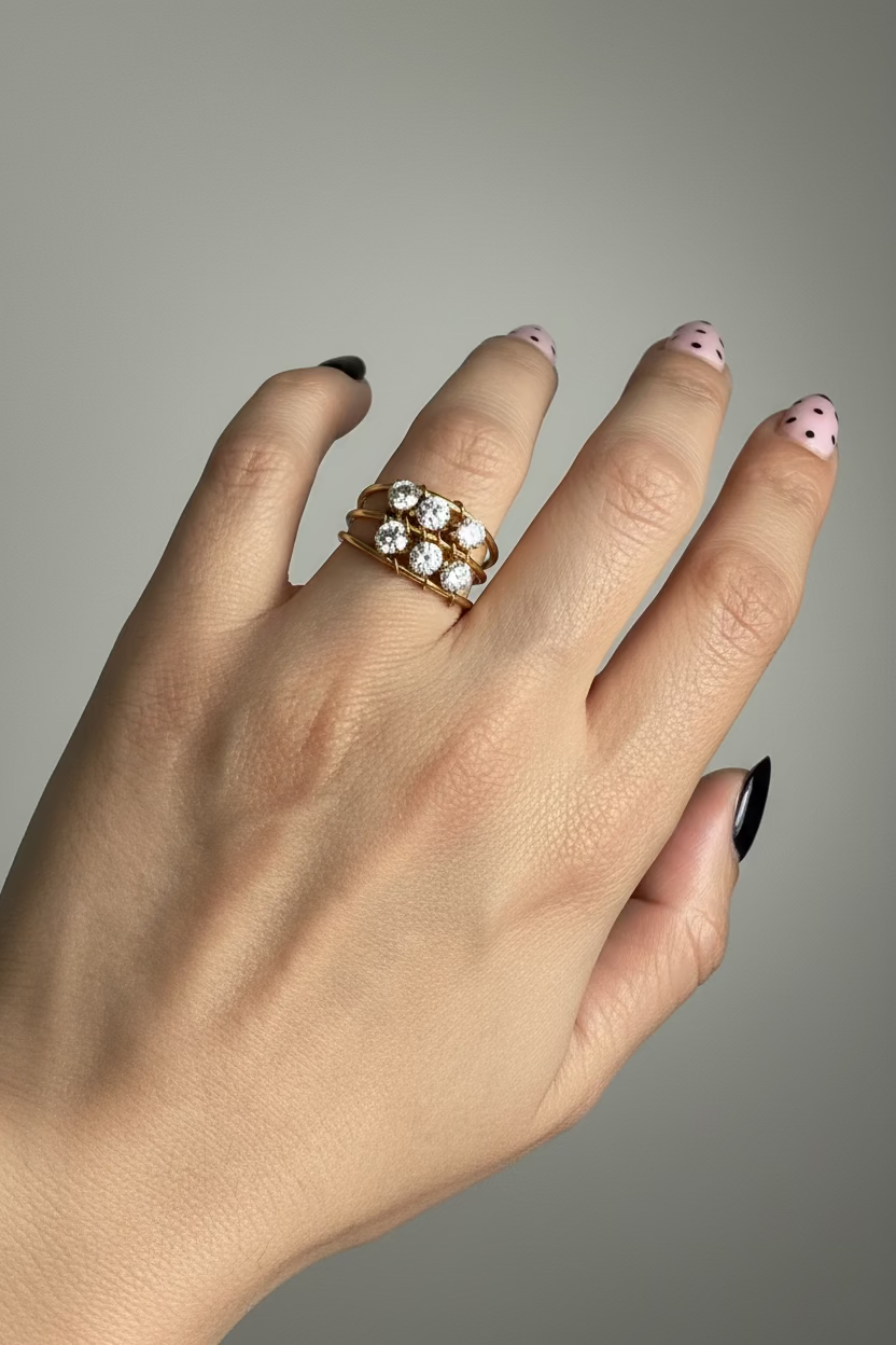 The Cluster Crown Ring