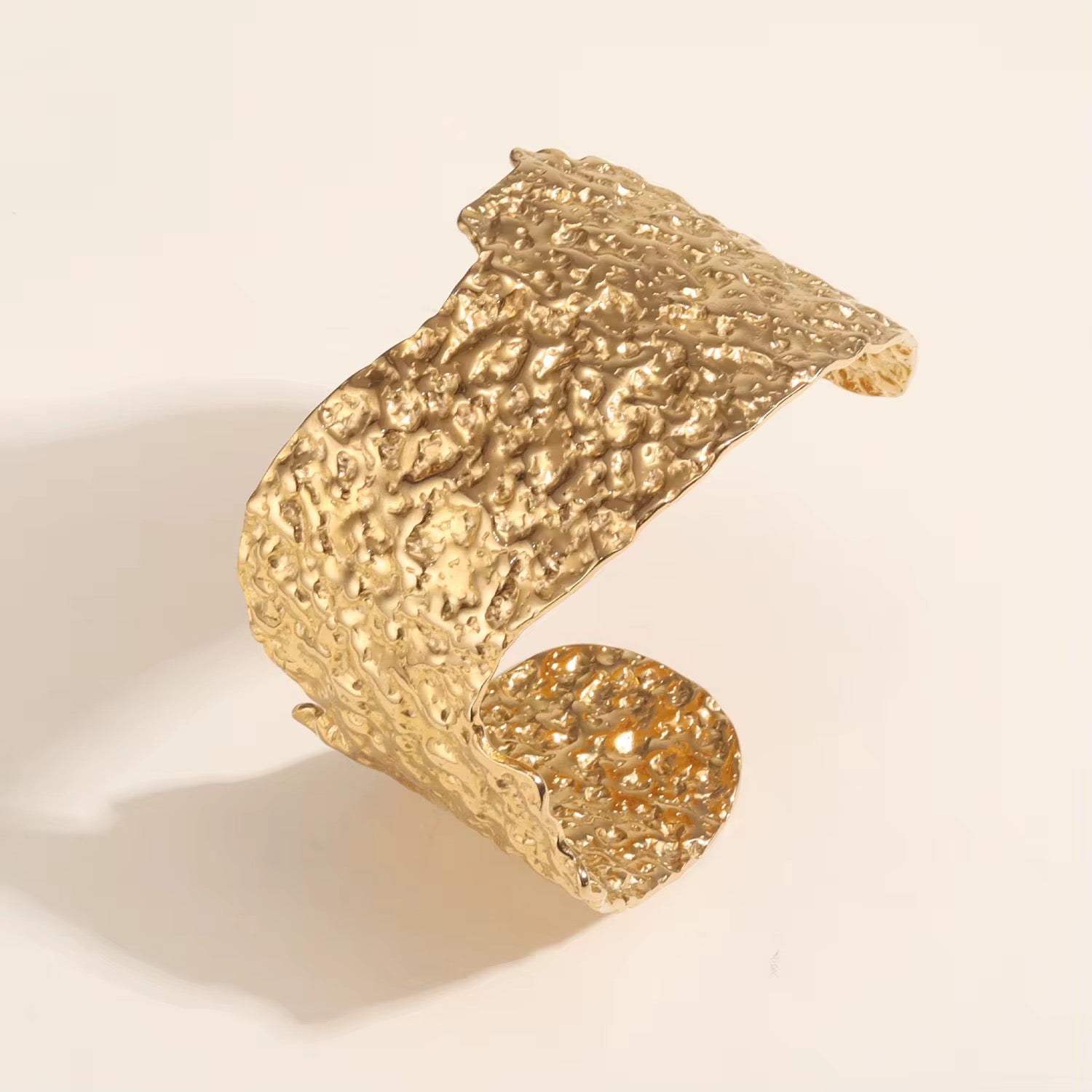The Marea Crushed Cuff