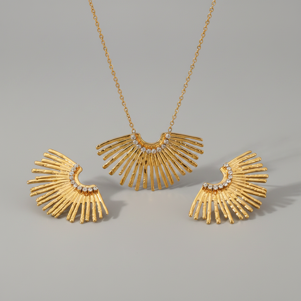 The Soleil Fan Necklace
